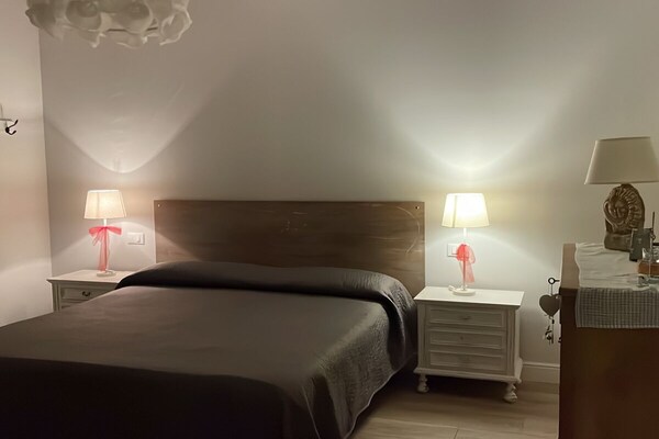 Foto van Zonnebloem Appartement - Vakantiehuis in San Felice del Benaco - Untagged