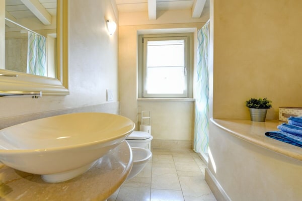 Foto van Casa della Romantica - Vakantiehuis in Manerba del Garda - Untagged