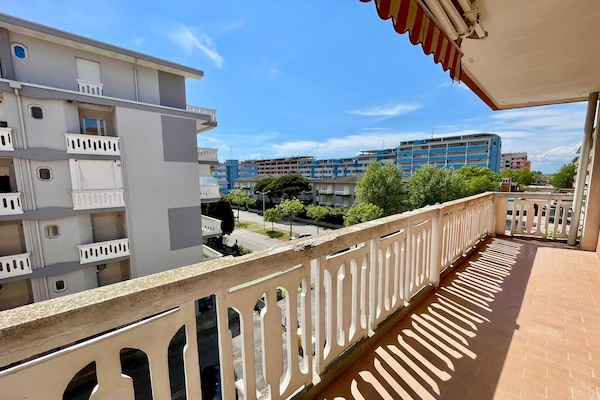 Foto van Appartement in Porto Santa Margherita (VE) - Vakantiehuis in Porto Santa Margherita (VE) - TerraceBalcony