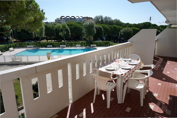 Foto van Appartement in Porto Santa Margherita (VE) - Vakantiehuis in Porto Santa Margherita (VE) - TerraceBalcony