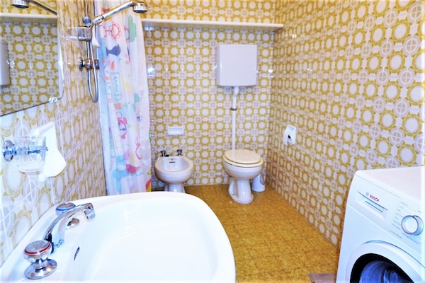 Foto van Appartement met zeezicht in Caorle voor 5 personen - BathRoom