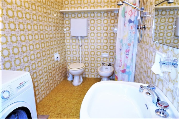 Foto van Appartement met zeezicht in Caorle voor 5 personen - BathRoom
