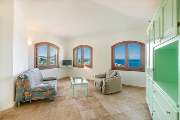 Foto van Appartement met zeezicht en een dakterras - Vakantiehuis in Santa Teresa Gallura - LivingRoom