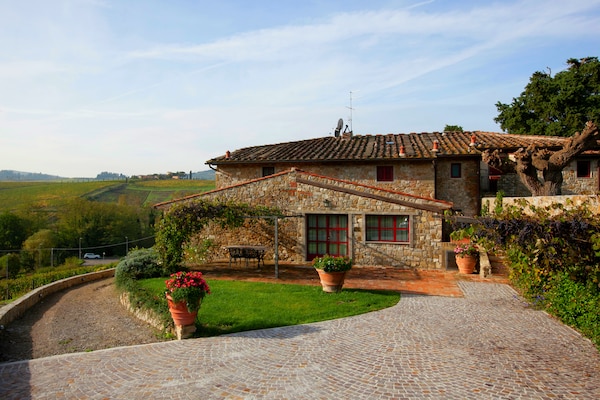 Foto van Toscaanse charme in Greve - Vakantiehuis in Greve in Chianti - ExteriorSummer