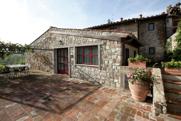 Foto van Toscaanse charme in Greve - Vakantiehuis in Greve in Chianti - ExteriorSummer