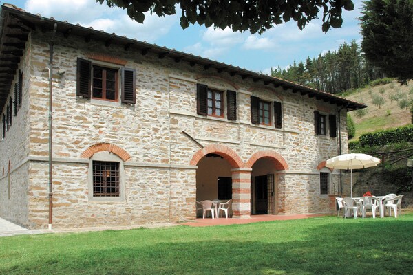 Foto van Vakantiehuis in Dicomano (FI) - Vakantiehuis in Dicomano (fi) - ExteriorSummer