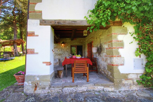 Foto van Boerderij met zwembad, Ortignano - Vakantiehuis in Ortignano - ExteriorSummer
