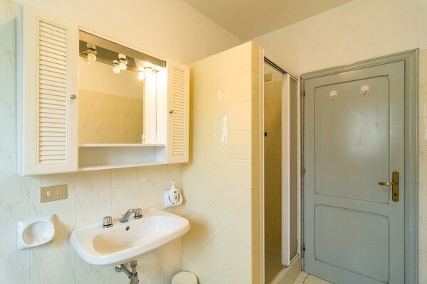 Foto van Boerderij in Bucine met zwembad - Vakantiehuis in Bucine - BathRoom