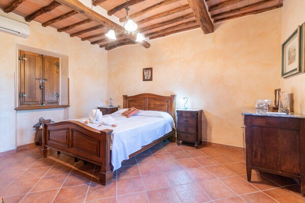 Foto van Zonnig vakantiehuis - Vakantiehuis in Gaiole in Chianti (SI) - BedRoom
