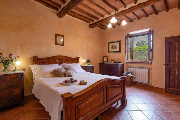 Foto van Zonnig vakantiehuis - Vakantiehuis in Gaiole in Chianti (SI) - BedRoom