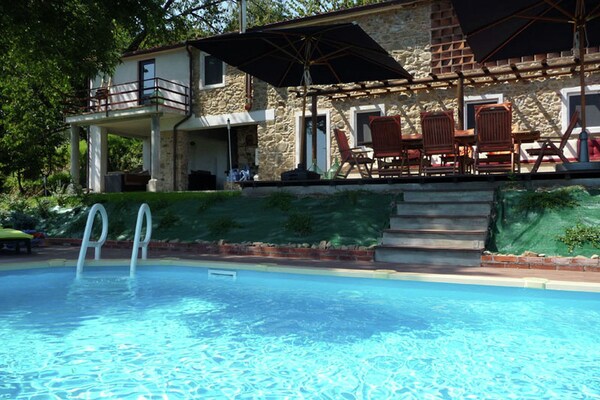 Foto van Vakantiehuis in Lucca met Zwembad en Uitzicht - Vakantiehuis in Borgo A Mozzano - PoolOfHouse