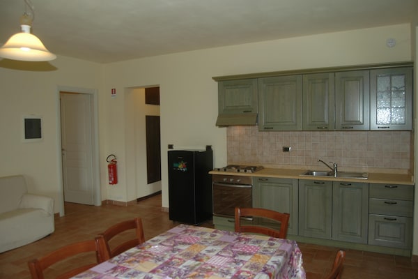 Foto van Vakantiehuis met zwembad in Camporgiano - Vakantiehuis in Camporgiano-LU - DiningRoom