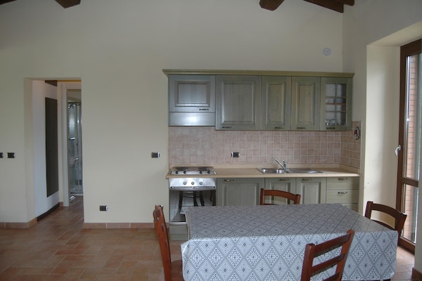 Foto van Vakantiehuis met zwembad in Camporgiano - Vakantiehuis in Camporgiano-LU - DiningRoom