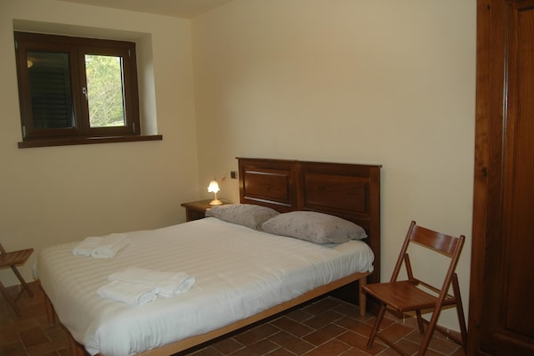 Foto van Vakantiehuis met zwembad in Camporgiano - Vakantiehuis in Camporgiano-LU - BedRoom