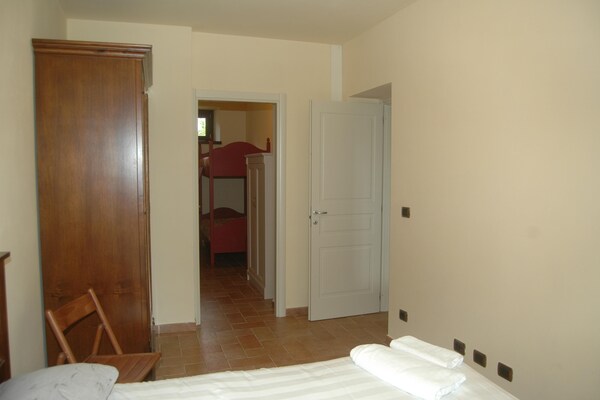 Foto van Vakantiehuis met zwembad in Camporgiano - Vakantiehuis in Camporgiano-LU - BedRoom