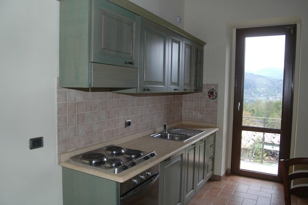 Foto van Vakantiehuis met zwembad in Camporgiano - Vakantiehuis in Camporgiano-LU - Kitchen