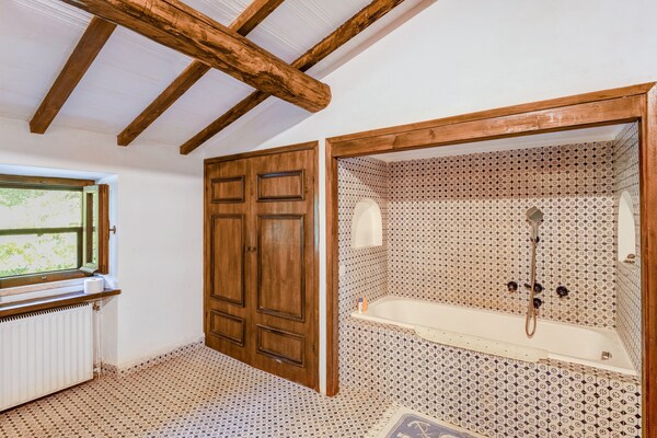 Foto van Toscaanse villa met terras - Vakantiehuis in Ansedonia (GR) - BathRoom