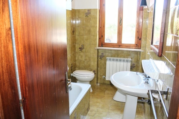 Foto van Appartement met balkon en parkeerplaats - Vakantiehuis in Numana - BathRoom