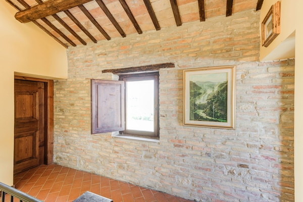Foto van Monumentaal vakantiehuis in de heuvels van Abruzzo - Landing