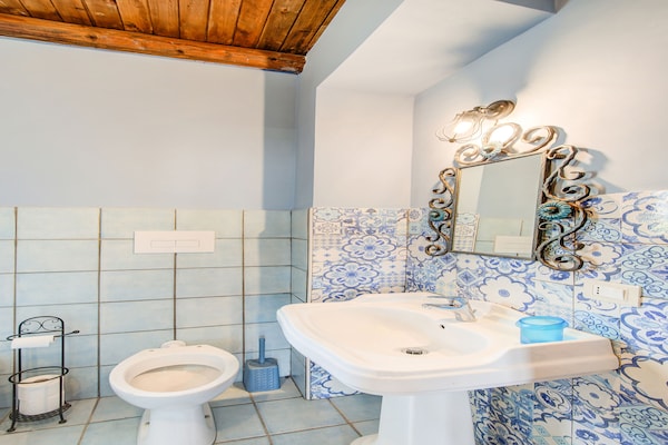 Foto van Monumentaal vakantiehuis in de heuvels van Abruzzo - BathRoom