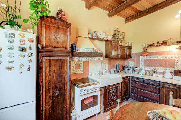Foto van Monumentaal vakantiehuis in de heuvels van Abruzzo - Kitchen