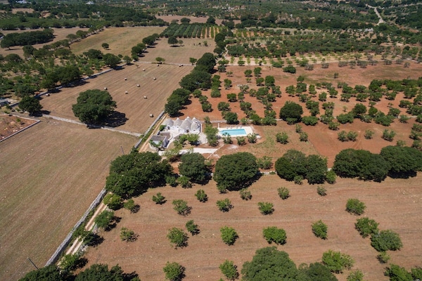 Foto van Stenen huis in Locorotondo met ondergrondse zwembad voor 6 personen - AreaSummer5KM