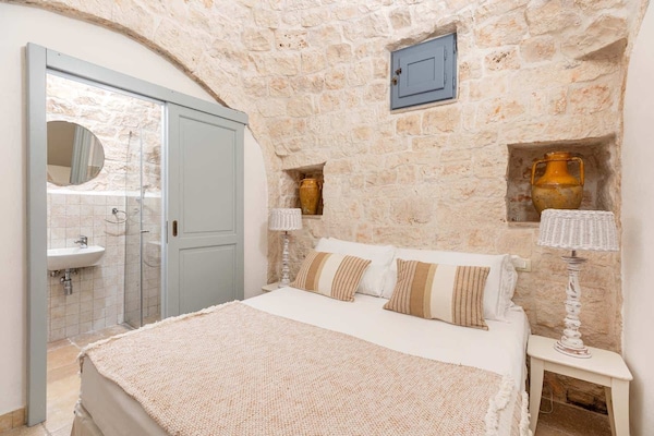 Foto van Stenen huis in Locorotondo met ondergrondse zwembad voor 6 personen - BedRoom