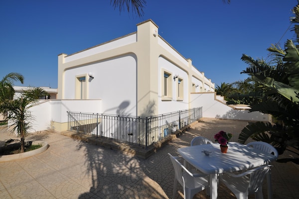 Foto van Appartement in Torre Suda, Racale - Vakantiehuis in Torre Suda, Racale (LE) - ExteriorSummer