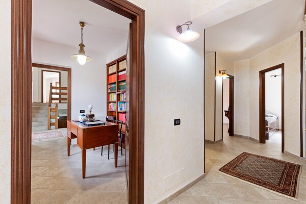 Foto van Villa in San Mango met Zwembad en Bubbelbad - Vakantiehuis in San Mango D'aquino - Landing