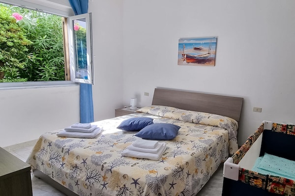 Foto van Cannotta Beach - Stromboli - Vakantiehuis in Terme Vigliatore - Untagged