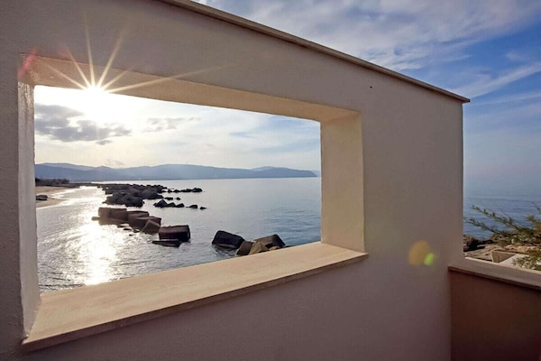 Foto van Cannotta Beach - Stromboli - Vakantiehuis in Terme Vigliatore - Untagged