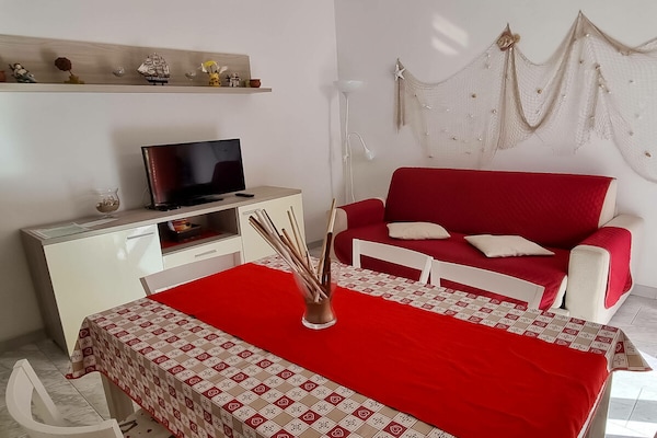 Foto van Cannotta Beach - Alicudi - Vakantiehuis in Terme Vigliatore - Untagged