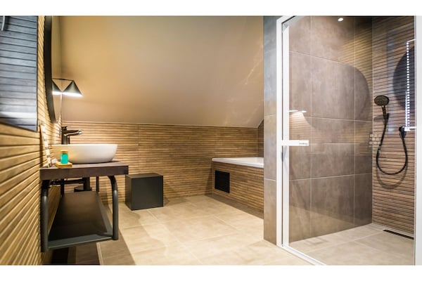 Foto van Wellness Villa, Texel - Vakantiehuis in De Cocksdorp Texel - BathRoom