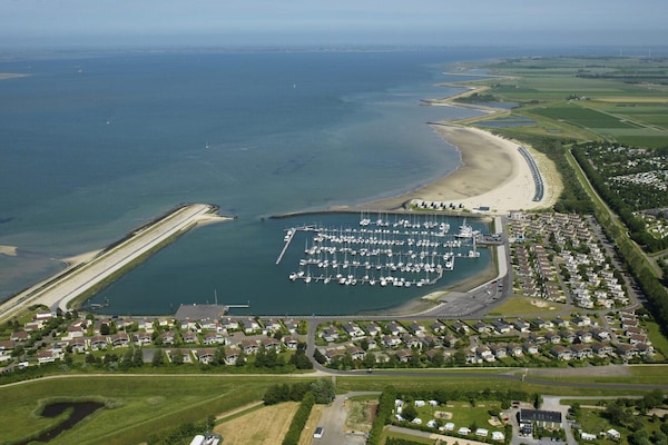 Foto van Waterlodge Kamperland met Uitzicht Terras - Vakantiehuis in Kamperland - AreaSummer5KM