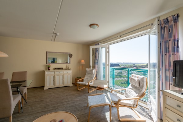Foto van Appartement 189 in Julianadorp aan Zee - Vakantiehuis in Julianadorp aan Zee - LivingRoom