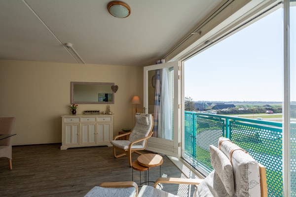 Foto van Appartement 189 in Julianadorp aan Zee - Vakantiehuis in Julianadorp aan Zee - LivingRoom