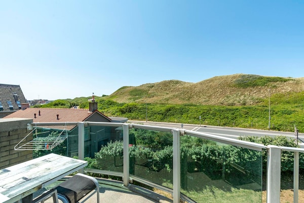 Foto van Strandlodge in Callantsoog bij duinen - Vakantiehuis in Callantsoog - TerraceBalcony