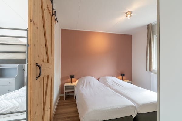 Foto van Vakantiehuis Effe Sprage in Callanstoog Centrum - Vakantiehuis in Callantsoog - BedRoom
