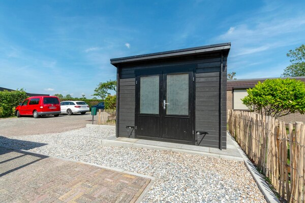 Foto van De Blenck 29 Bungalow nabij duinen, strand - Vakantiehuis in Callantsoog - ExteriorSummer