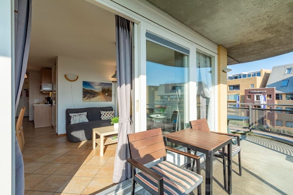 Foto van Appartement aan de kust met duinzicht - Vakantiehuis in Callantsoog - TerraceBalcony