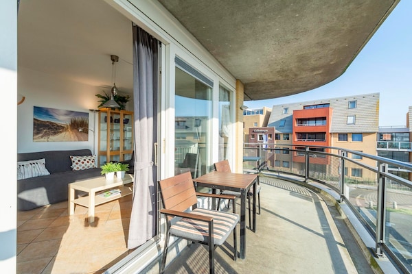 Foto van Appartement aan de kust met duinzicht - Vakantiehuis in Callantsoog - TerraceBalcony