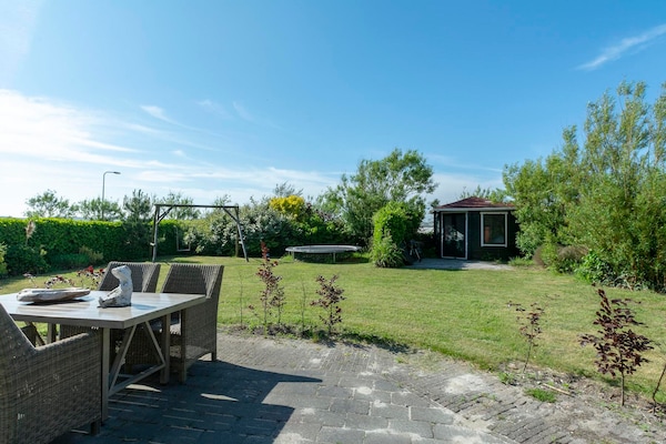 Foto van Villa in Callantsoog bij Strand en Duinen - Vakantiehuis in Callantsoog - GardenSummer