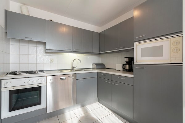 Foto van Villa in Julianadorp bij Strand - Vakantiehuis in Julianadorp aan Zee - Kitchen