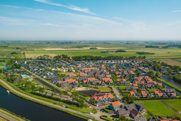 Foto van Natuuruitstapje met huisdieren in Drenthe - Vakantiehuis in West-Graftdijk - AreaSummer5KM