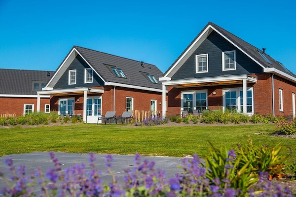 Foto van Watervilla MIVA 6 - Vakantiehuis in Medemblik - Untagged