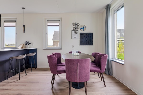Foto van Vakantiehuis in Medemblik met eigen steiger - Vakantiehuis in PS Opperdoes - DiningRoom