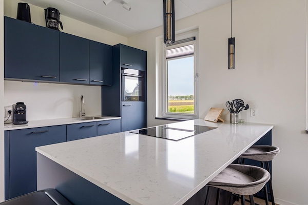 Foto van Vakantiehuis in Medemblik met eigen steiger - Vakantiehuis in PS Opperdoes - Kitchen