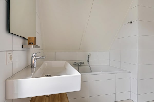 Foto van Vakantiehuis in Medemblik bij IJsselmeer - Vakantiehuis in PS Opperdoes - BathRoom