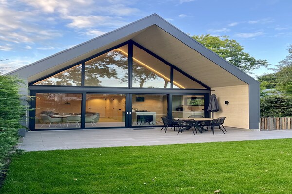 Foto van Luxe vakantiehuis aan zee - Vakantiehuis in Sint Maartenszee - ExteriorSummer