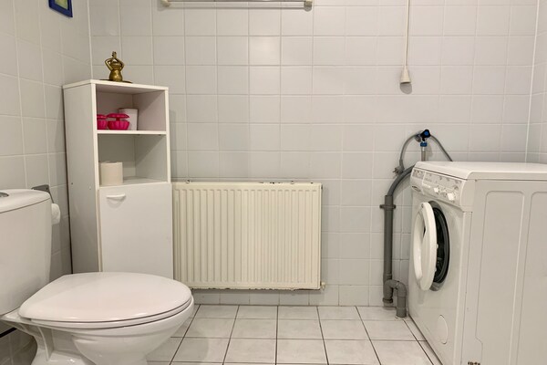 Foto van Appartement in Petten bij het Strand - Vakantiehuis in Petten - BathRoom